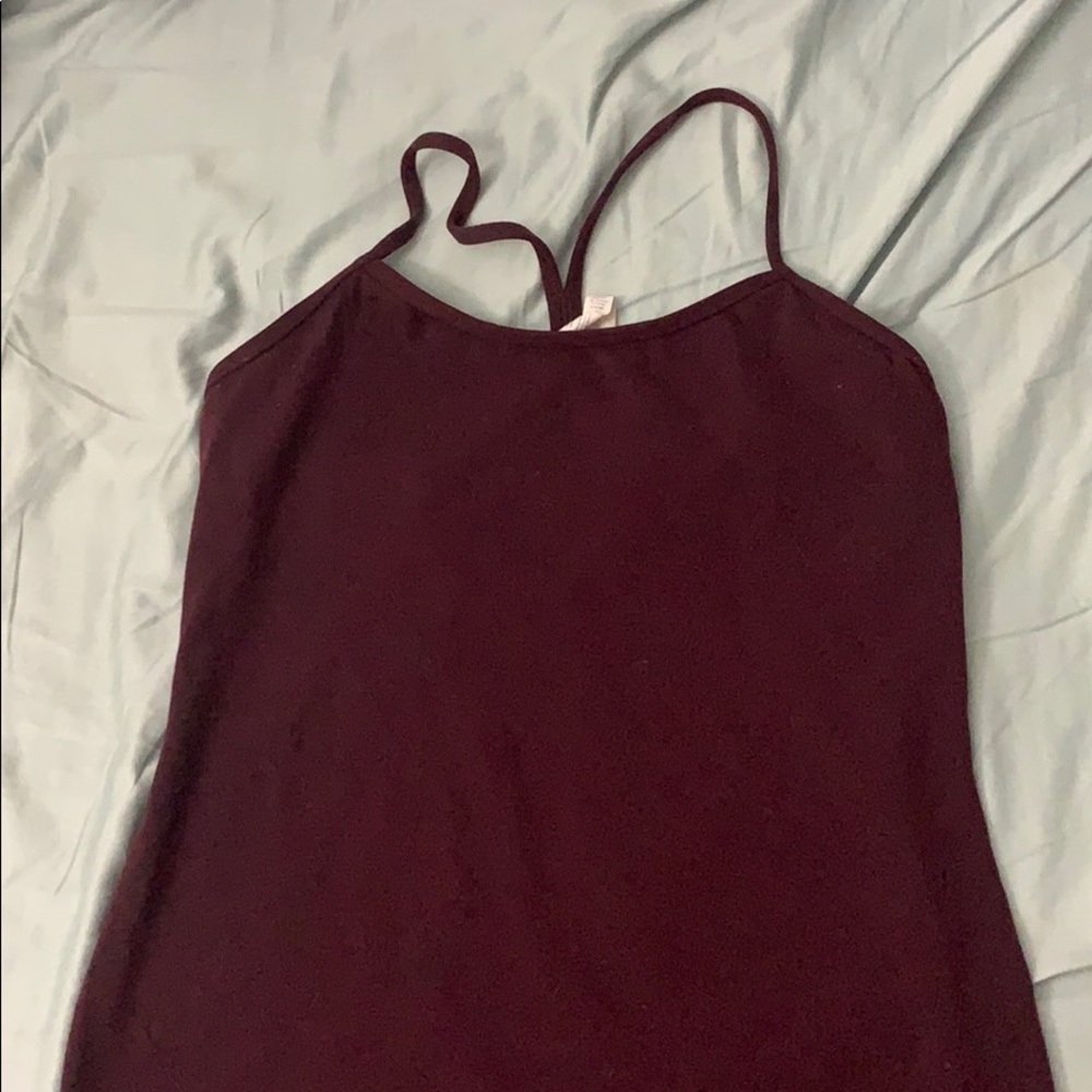 Lululemon maroon workout top